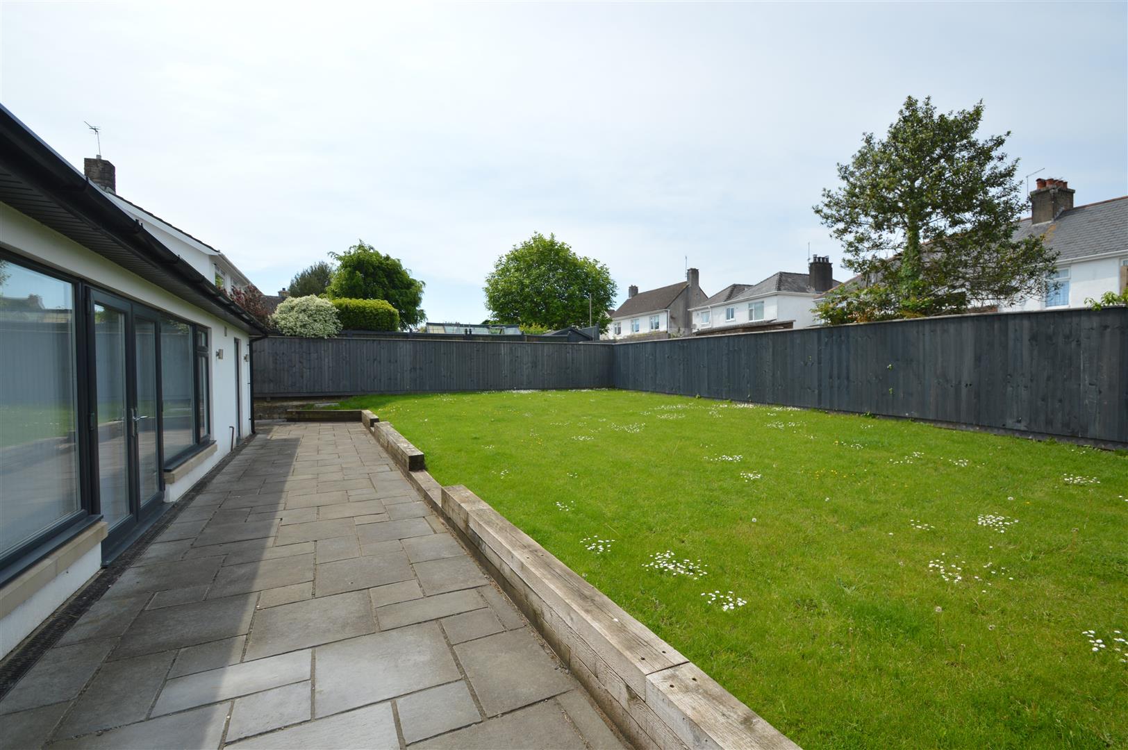 Fern Hill, St. Quentins Close, Llanblethian, Cowbridge, CF71 7EZ
